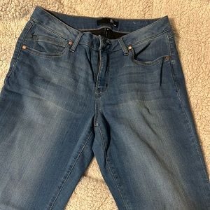 1822 Blue Jeans